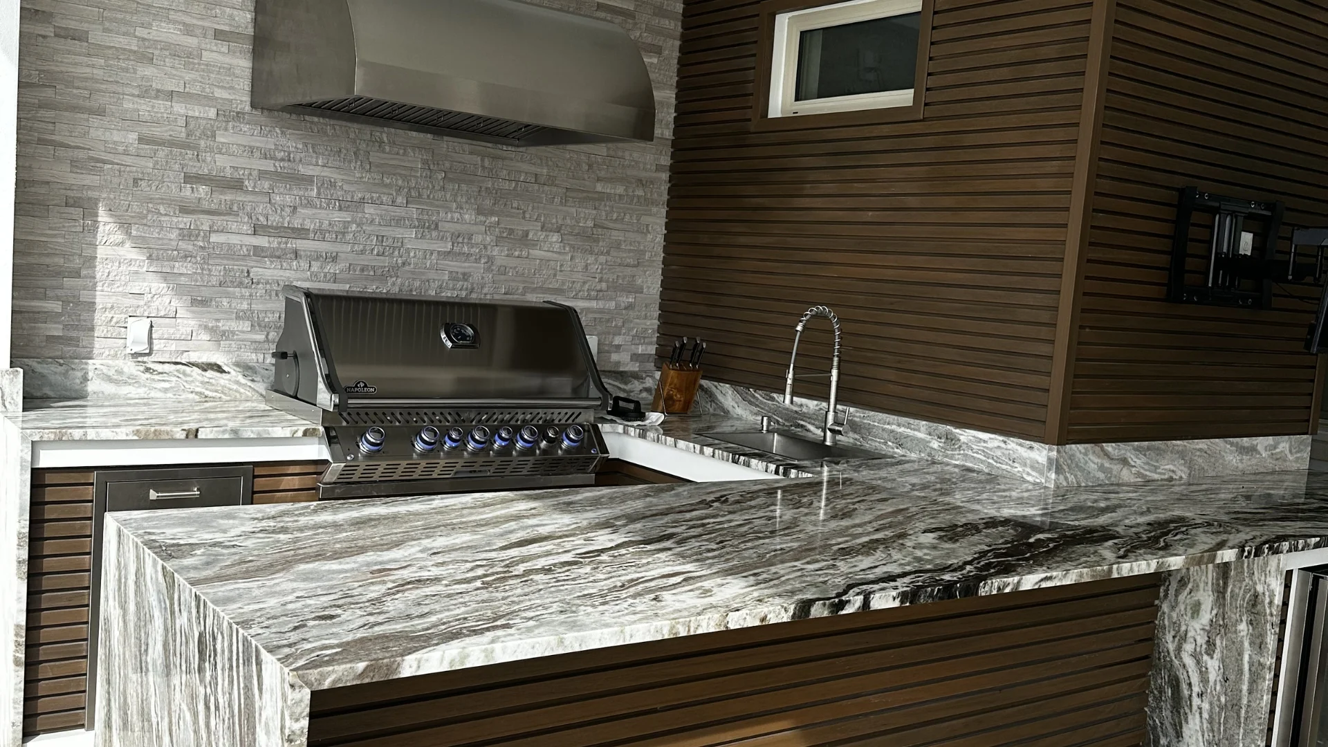 Outdoor Kitchens