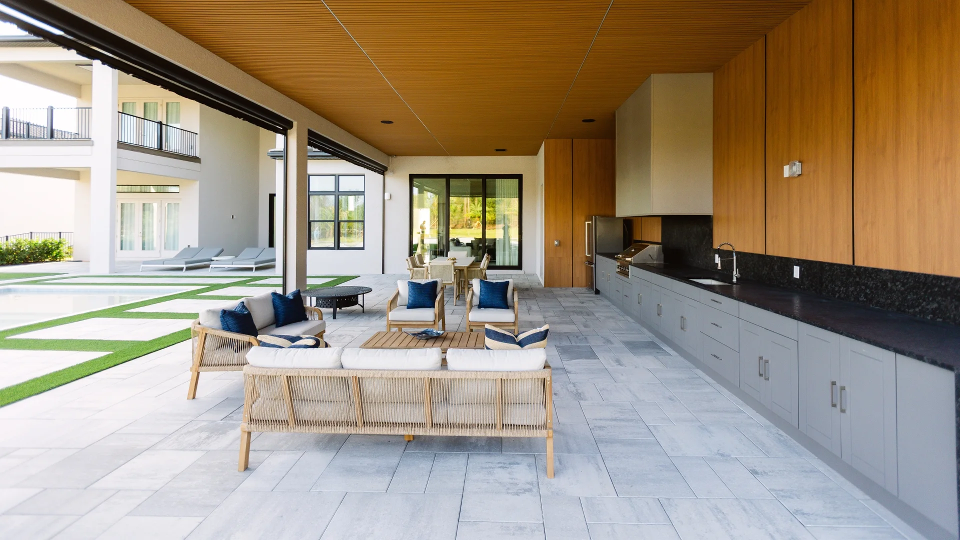 Outdoor Kitchens
