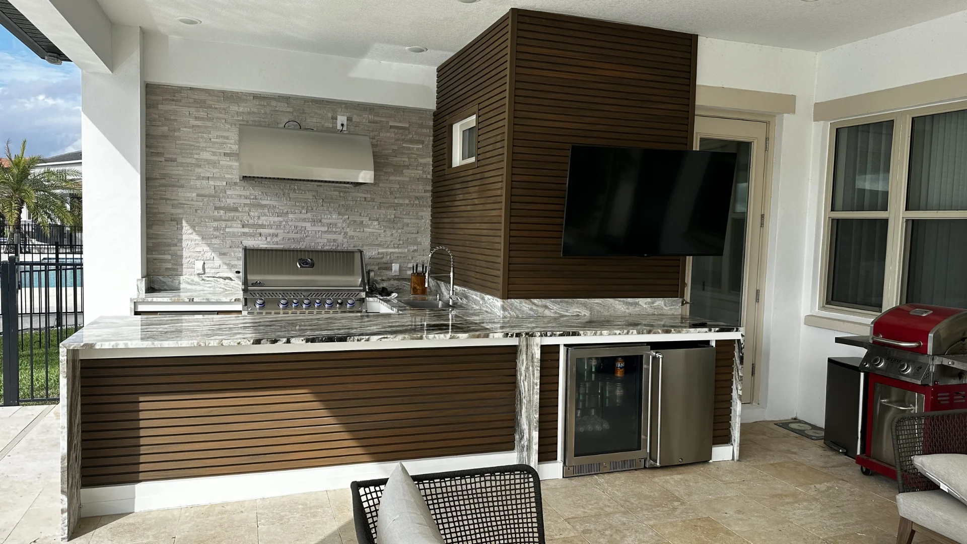 Outdoor Kitchen